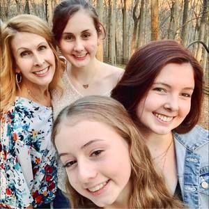 Meet your Posher, Dawn